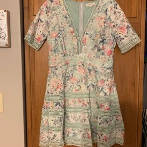 Floral lace dress. Size large never worn
